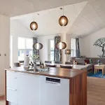 בית נופש Four-bedroom In Ejstrupholm