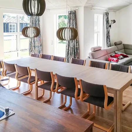 Nyaraló Four-bedroom In Ejstrupholm *