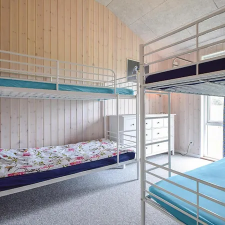 Сasa de vacaciones Four-bedroom In Ejstrupholm *