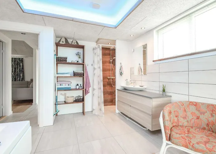 Four-bedroom In Ejstrupholm Сasa de vacaciones *